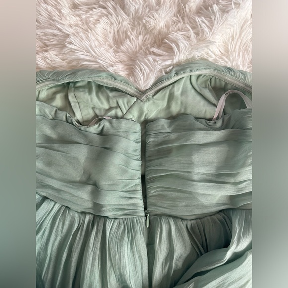 Lulu’s Fairy-tail Sage Green Organza Strapless A-Line Midi Dress Size M. NWT. - Picture 6 of 7